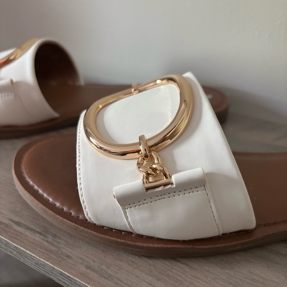 Franco Sarto White Slide Sandals NWOT - Picture 5 of 9